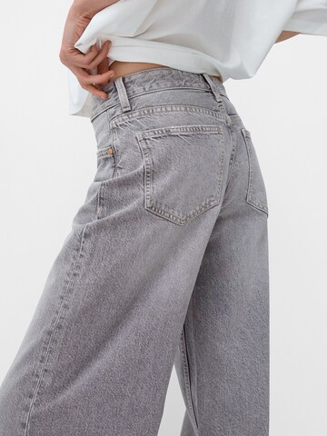 Bershka Wide leg Jeans in Grijs