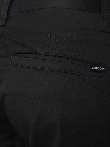 Volcom Regular Chinohousut 'FRICKIN' värissä musta