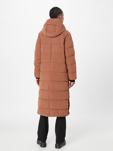 QS Zimní kabát – hnědá