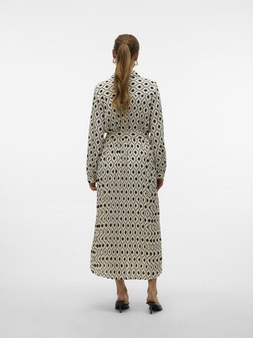 Robe-chemise 'VMVaria' VERO MODA en blanc