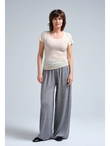 Seamless Basic Shirt 'Roseanna' in Beige