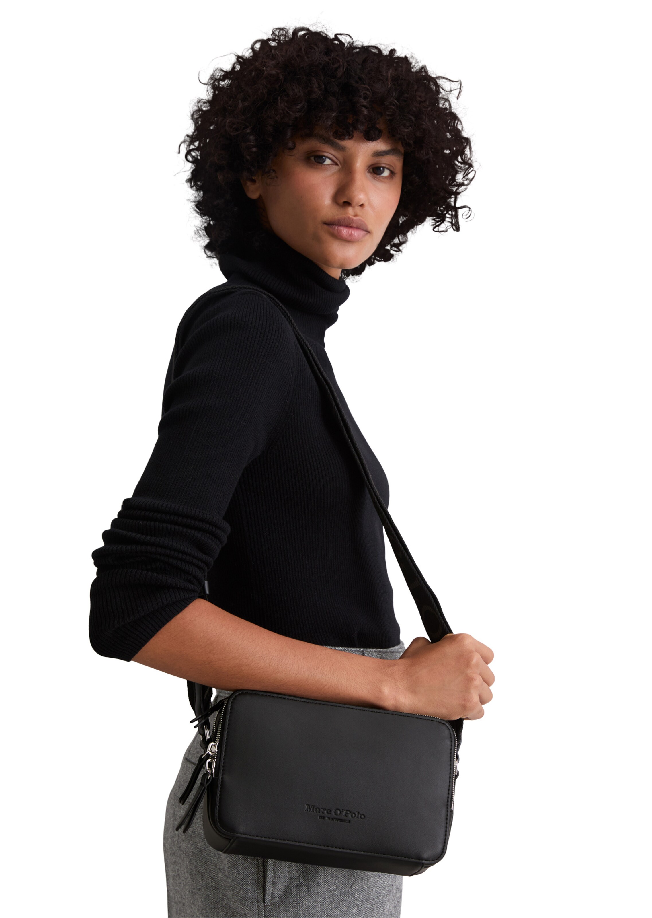 Marc O'Polo Crossbody Bag in Black: front