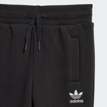 ADIDAS ORIGINALS Костюм для бега 'Trefoil' в Черный