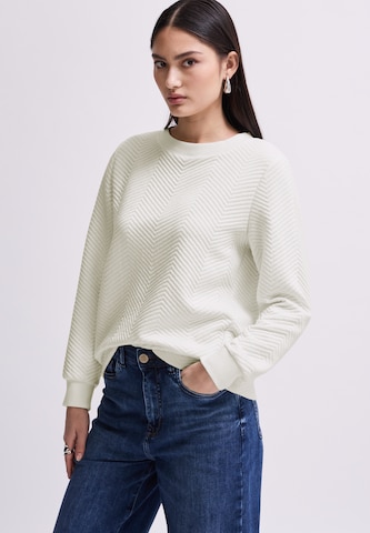 Street One Studio Sweatshirt in White: front