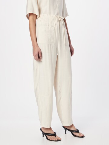 Loosefit Pantalon 'Lynne' Soft Rebels en beige : devant