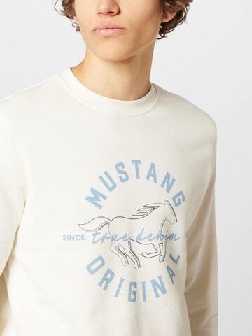 MUSTANG Sweatshirt 'Ben' i beige