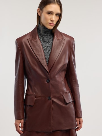 Cappotto invernale di Trussardi in marrone