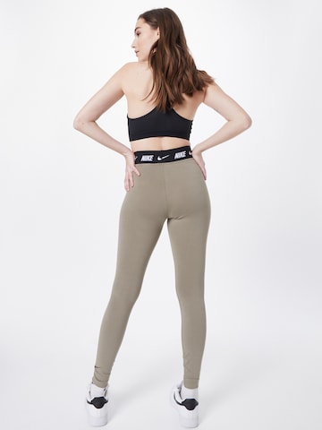 Nike Sportswear Skinny Leggings 'Club' in Grün