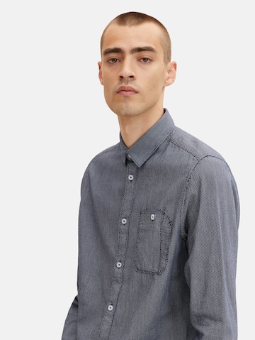 Coupe regular Chemise TOM TAILOR en bleu