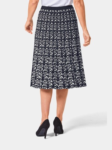 Goldner Rock in Schwarz