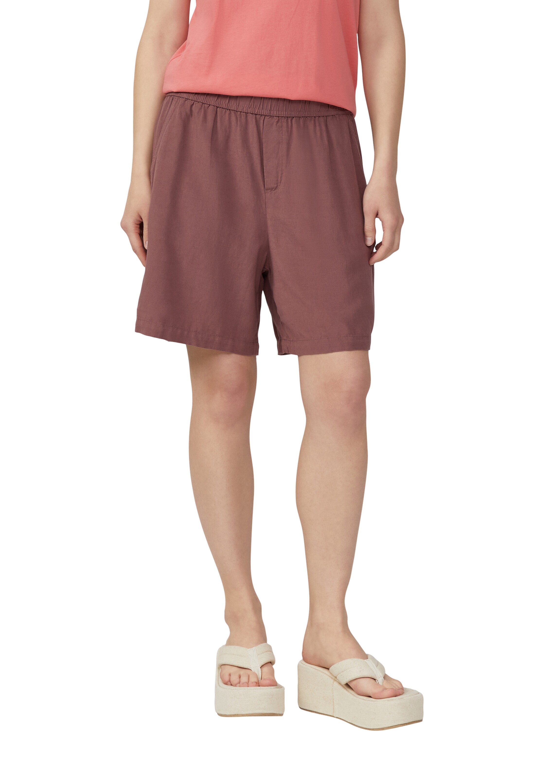 QS Loose fit Pants in Purple: front