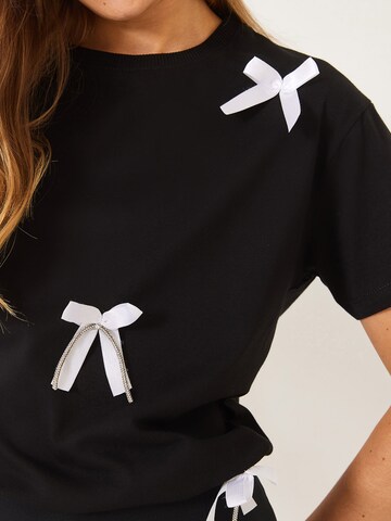 Maglietta di Bianco Lucci in nero