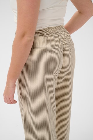 KAFFE CURVE Loosefit Kalhoty 'KCNana' – béžová