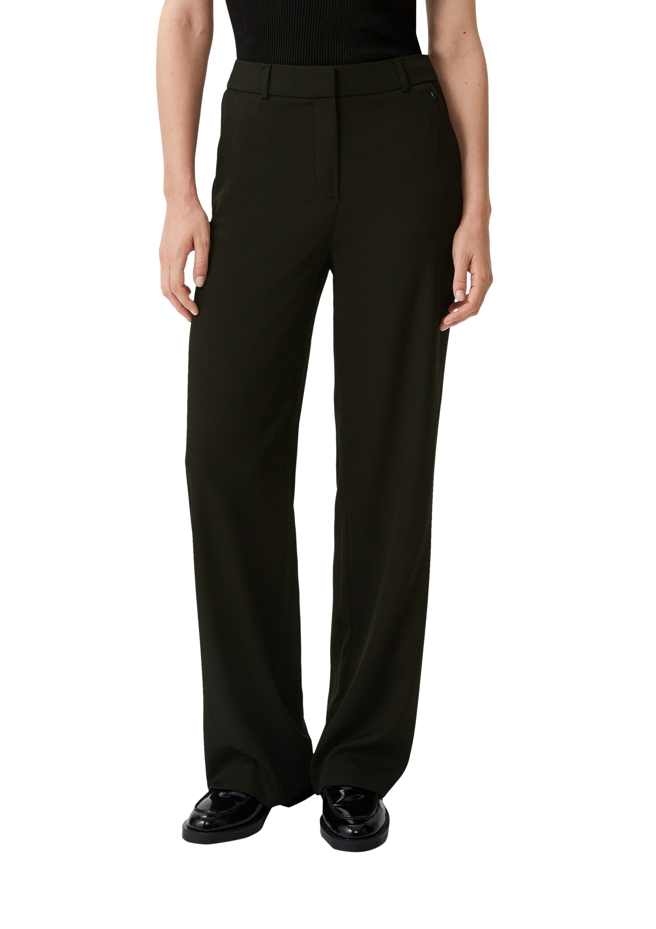 COMMA Regular Pants in Black: front