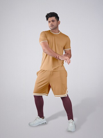 Completo sportivo 'Flex' di PANTONECLO in beige