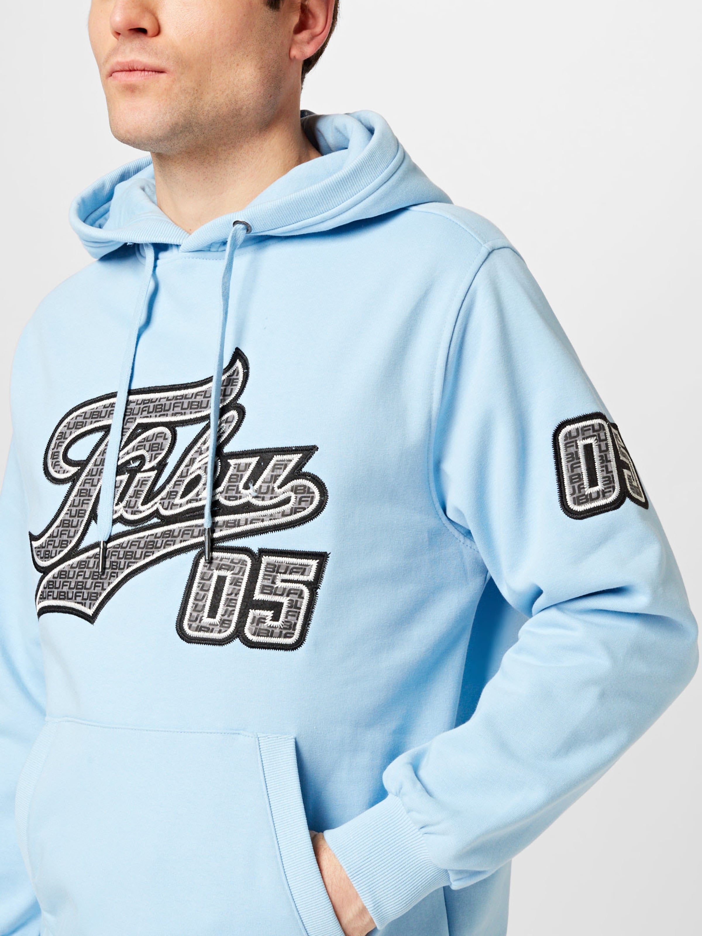FUBU Sweatshirt in Light Blue ABOUT YOU