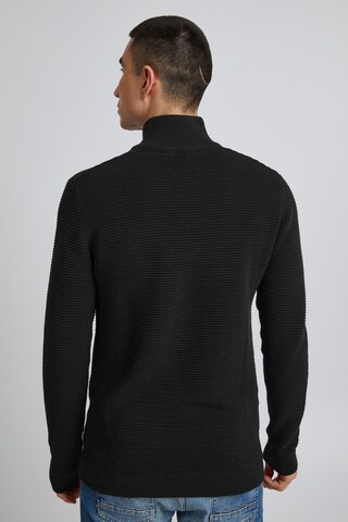 !Solid Pullover in Schwarz