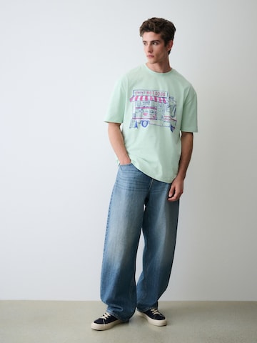 Tricou de la Next pe verde