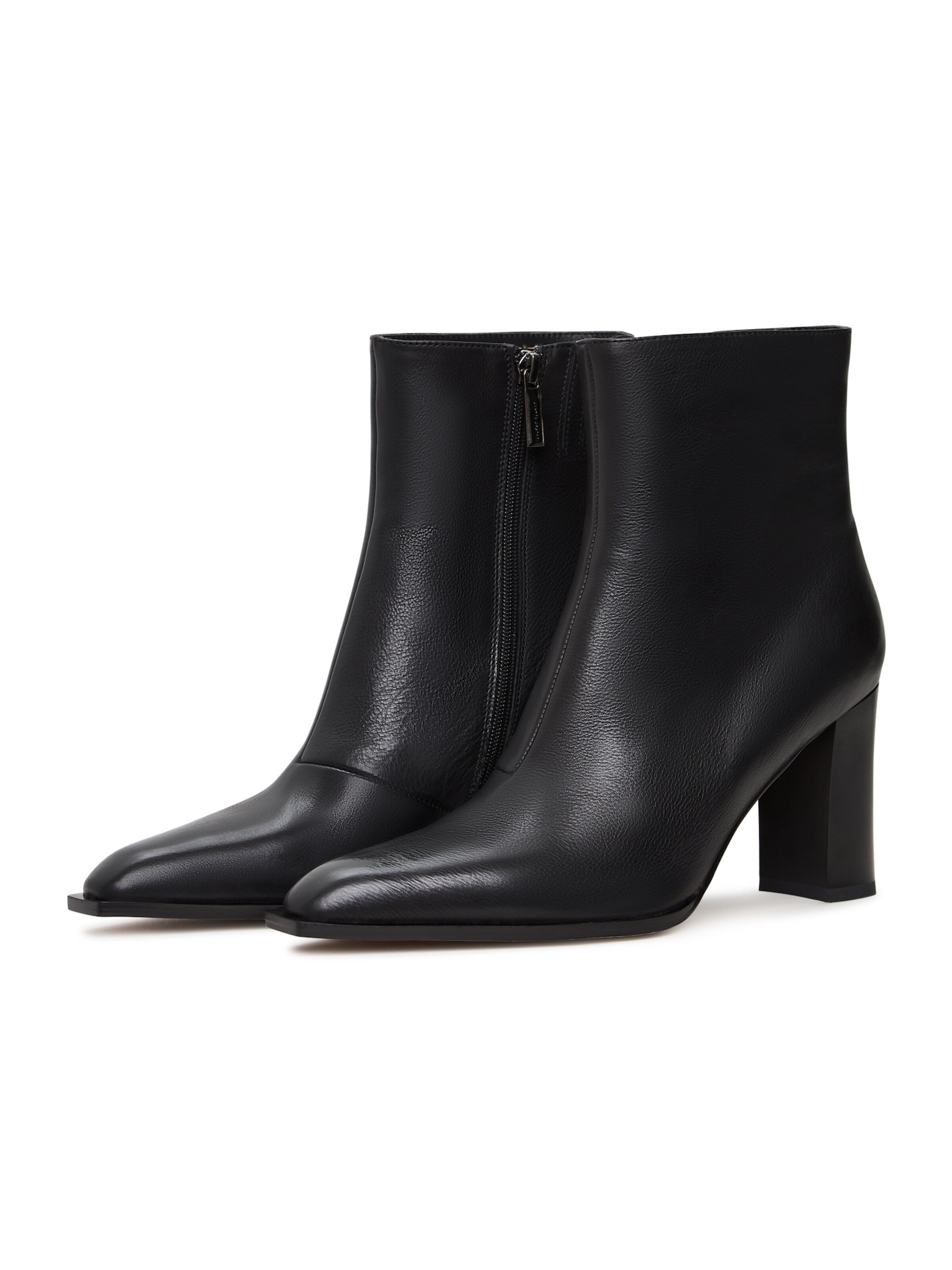 CESARE GASPARI Booties in Black