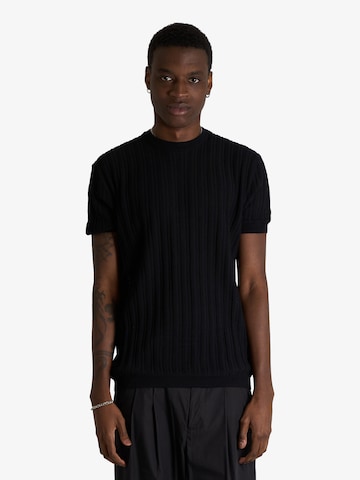 LOW BRAND Shirt in Black: front