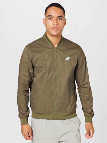 Nike Sportswear Демисезонная куртка в Зеленый: спереди