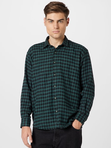 Trendyol Regular fit Button Up Shirt in Green: front