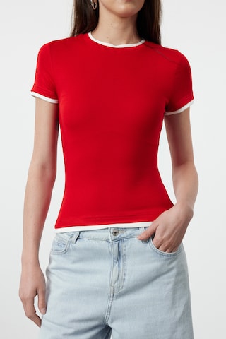 Trendyol - Camisa em vermelho