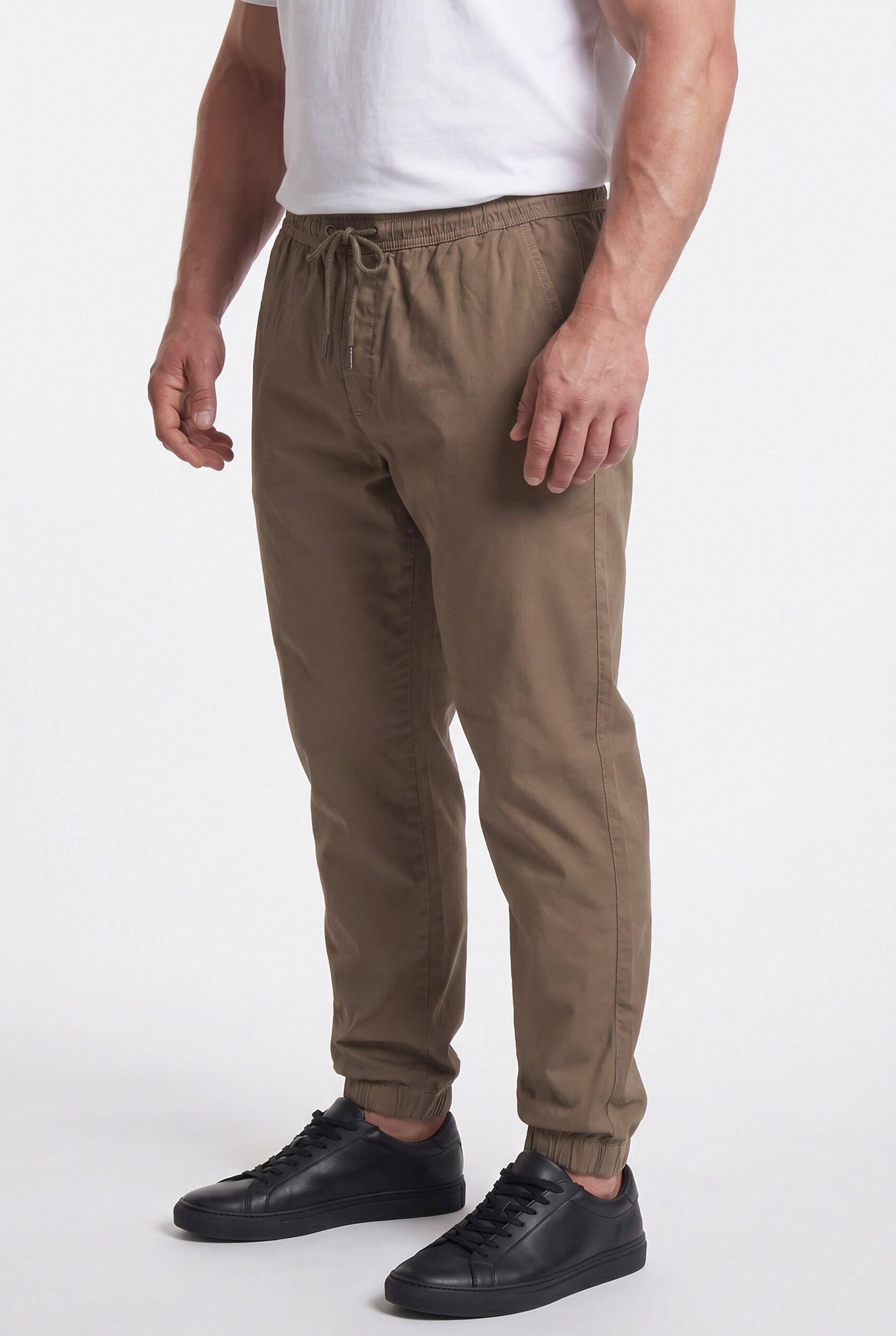 Men Plus Tapered Broek in Bruin