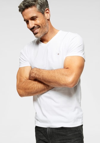 T-Shirt GANT en blanc