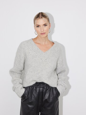 LeGer by Lena Gercke Sweater 'Silvana' in Grey: front