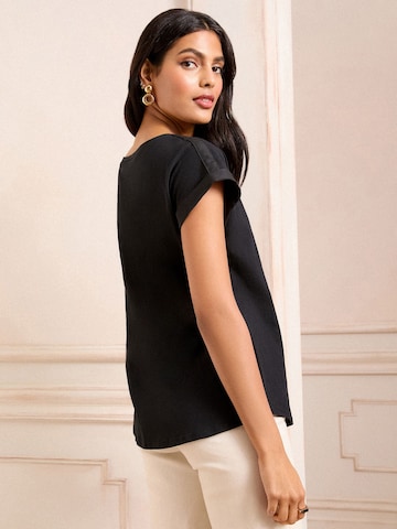 love & roses T-shirt i svart