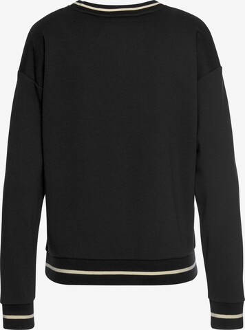 LASCANA Sweatshirt in Black