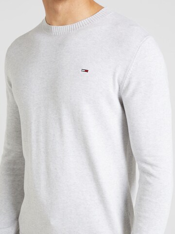 Pullover 'ESSENTIAL' di Tommy Jeans in grigio