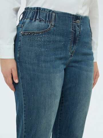 Regular Jean Fiorella Rubino en bleu