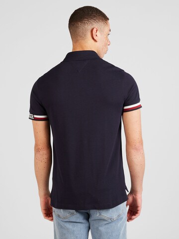 TOMMY HILFIGER T-shirt i blå