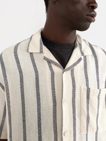Fit confort Chemise Pull&Bear en beige
