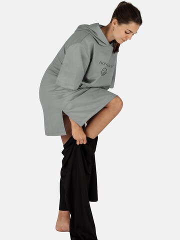 normani Athletic Robe 'Siargao' in Grey