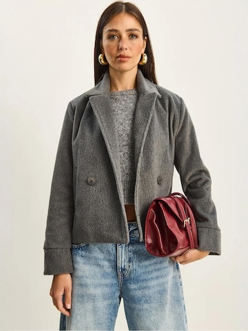 Bianco Lucci Mantel in Grau