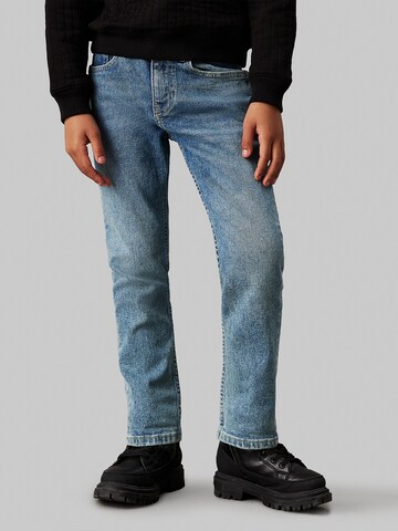 Regular Jean 'Dad' Calvin Klein Jeans en bleu : devant