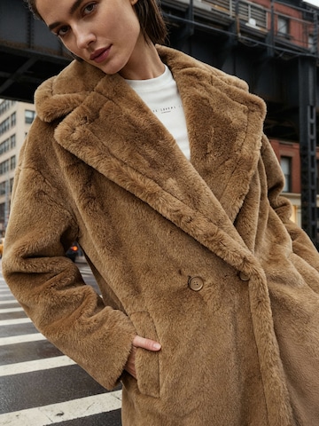 Cappotto di mezza stagione di VERSTIQUE in marrone