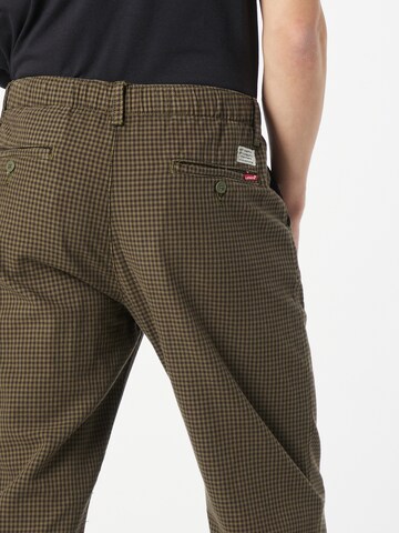 žalia LEVI'S ® Standartinis „Chino“ stiliaus kelnės