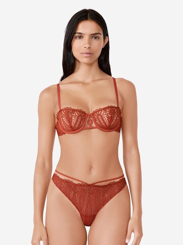 String di ETAM in marrone