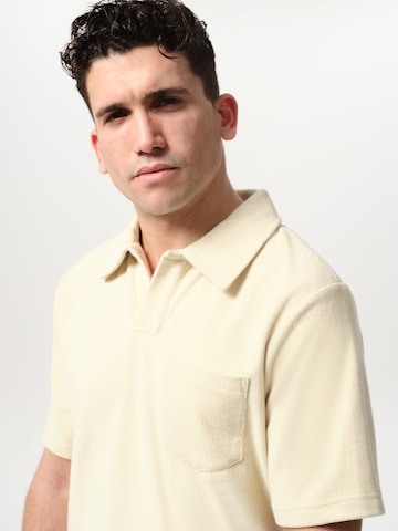 T-Shirt 'Milo' ABOUT YOU x Jaime Lorente en beige