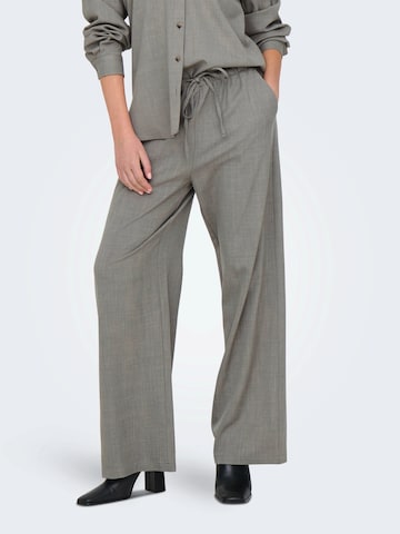 JDY Wide leg Pants 'JDYNina' in Green: front