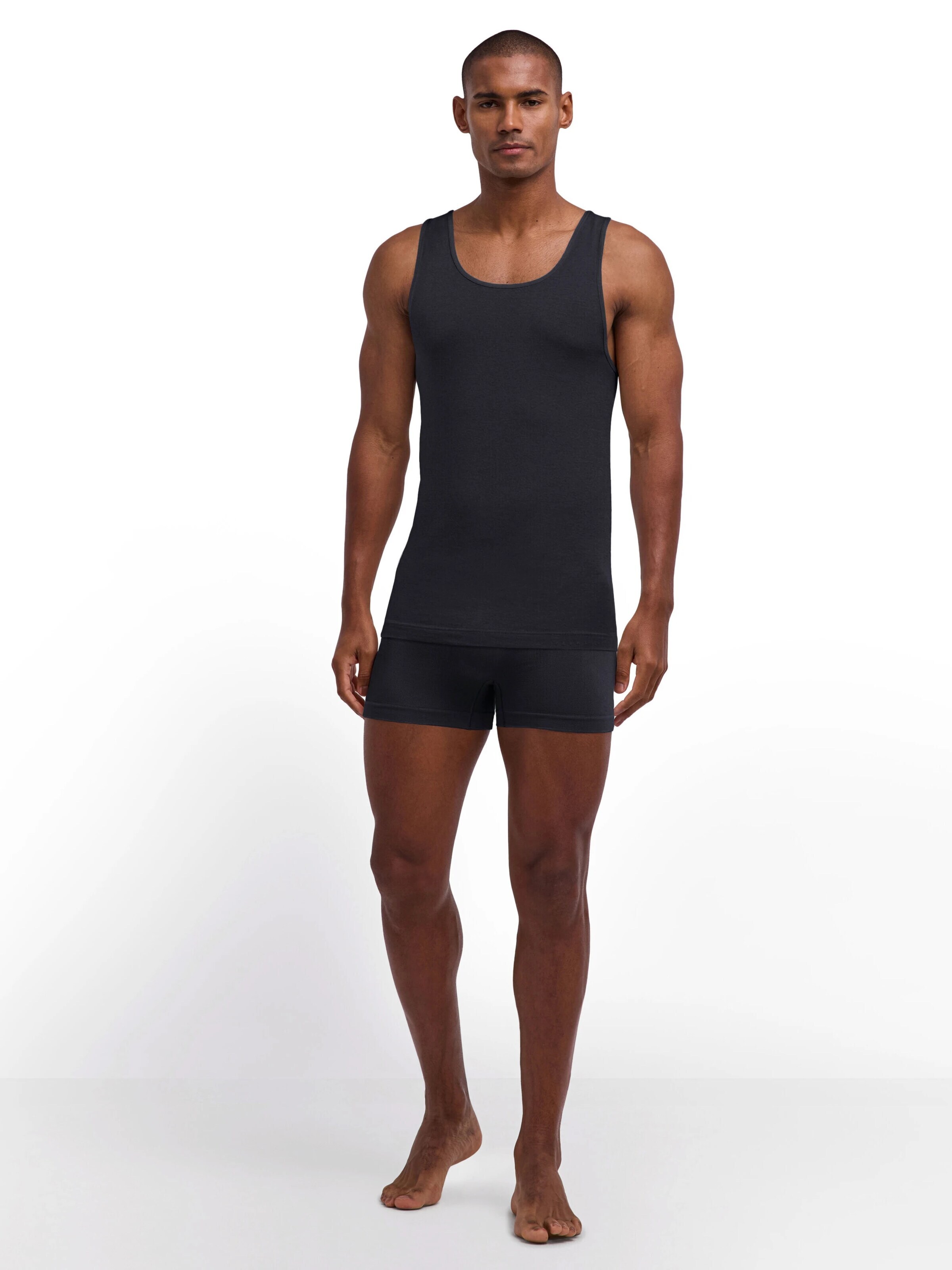 FALKE Undershirt 'Seamless' in Black