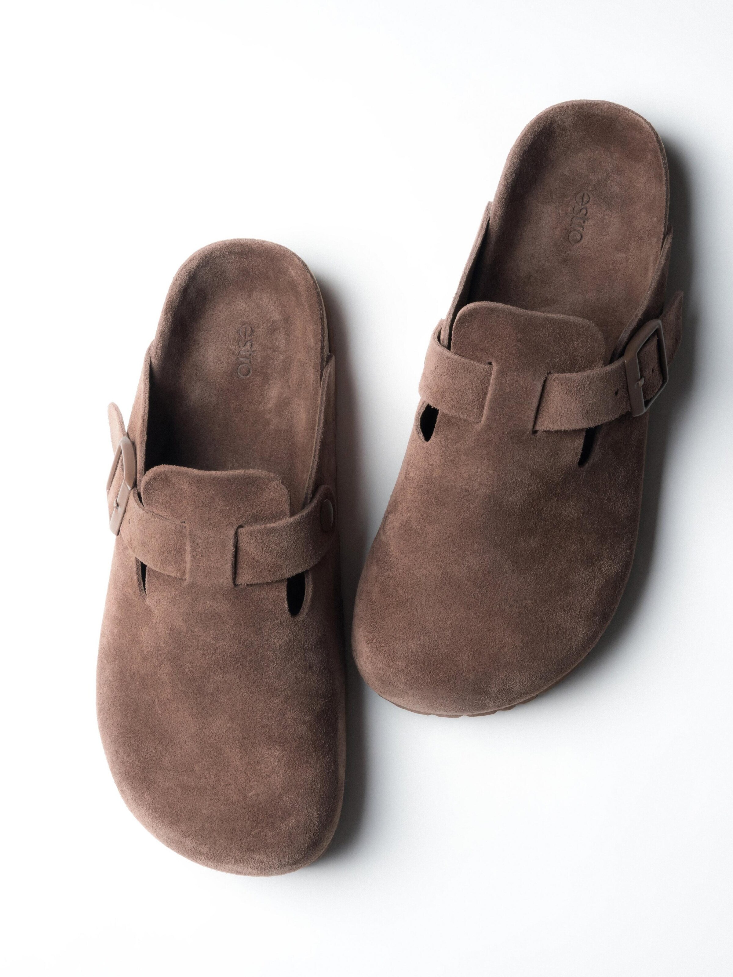 Estro Slippers '209-833' in Brown