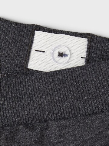 NAME IT Tapered Hose in Grau