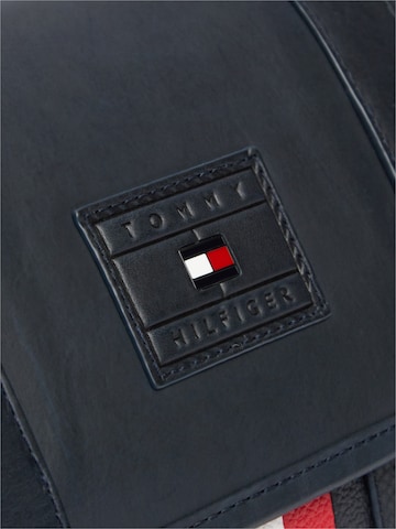 TOMMY HILFIGER Messenger w kolorze niebieski