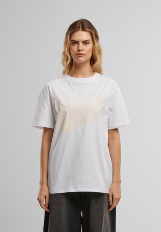 Karl Kani Varsity Heart Os T-Shirt ' ' in Weiß: Vorderseite