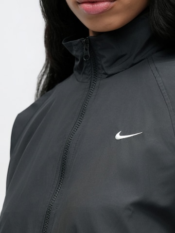 Nike Sportswear Átmeneti dzseki - fekete
